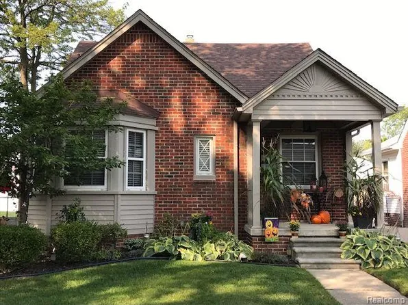 1331 Mayburn St, Dearborn, MI 48128