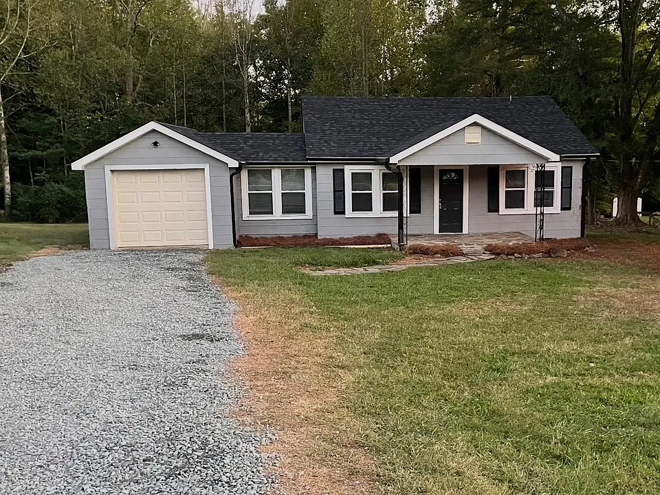 1527 W State Highway 65