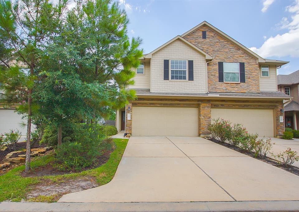 1st image of 243 Bloomhill Pl