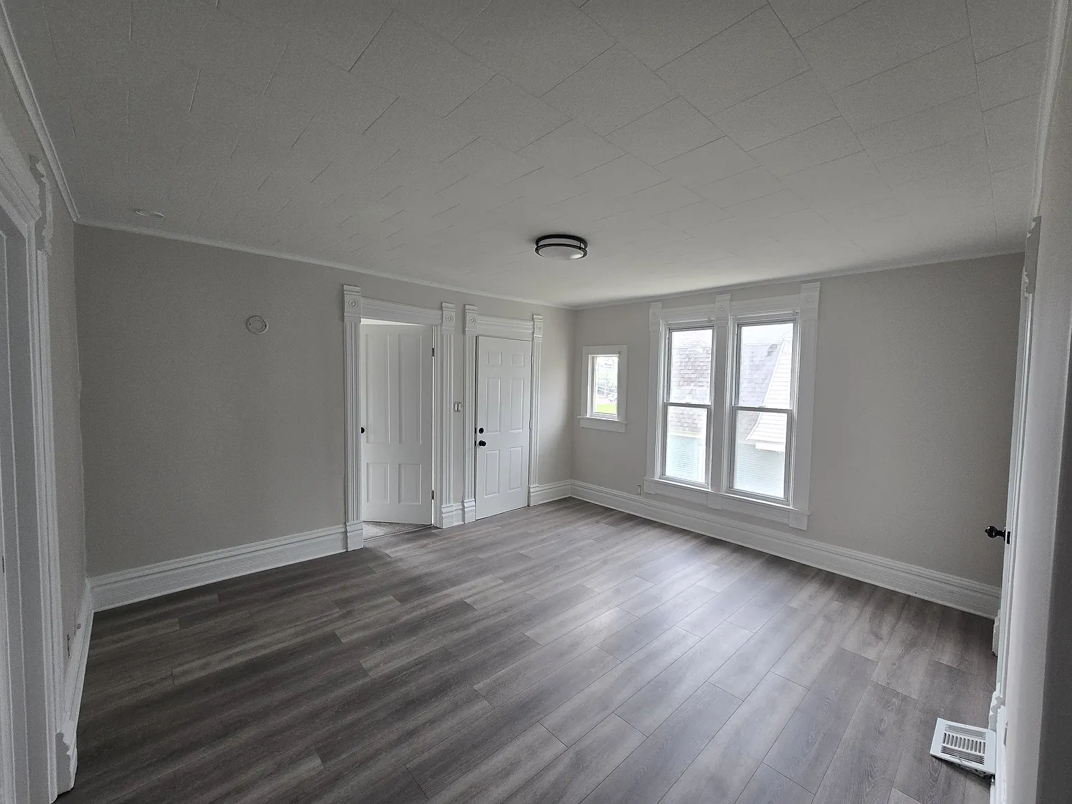 2 bed, 900 sqft, $1,650 — Photo 3