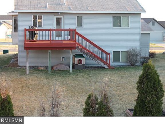 3rd image of 1050 Orchid Dr NE