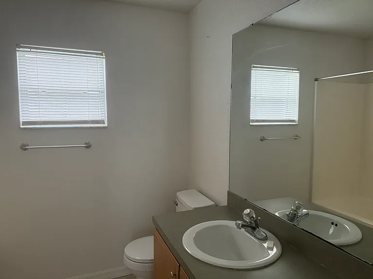 120 Eagle Point Blvd — Photo 10