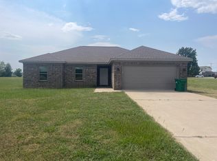 8 Cemetery Rd, Vilonia, AR 72173
