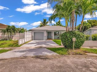 28437 SW 135th Ave, Homestead, FL 33033