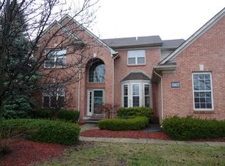 47622 Sandy Ridge Dr, Macomb, MI 48044