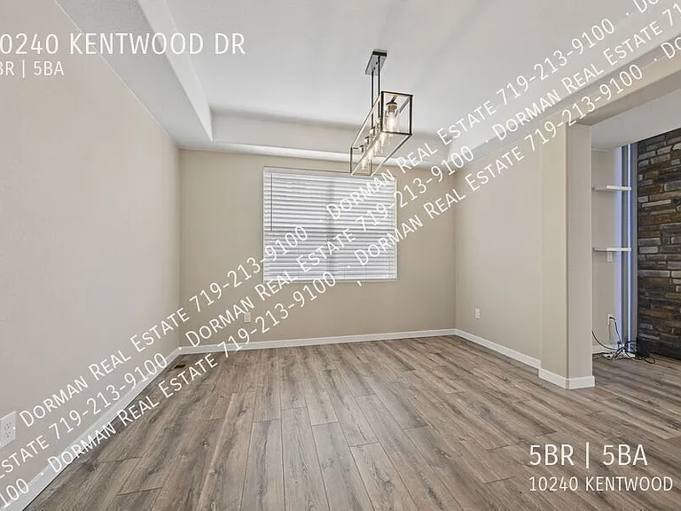 10240 Kentwood Dr — Photo 94