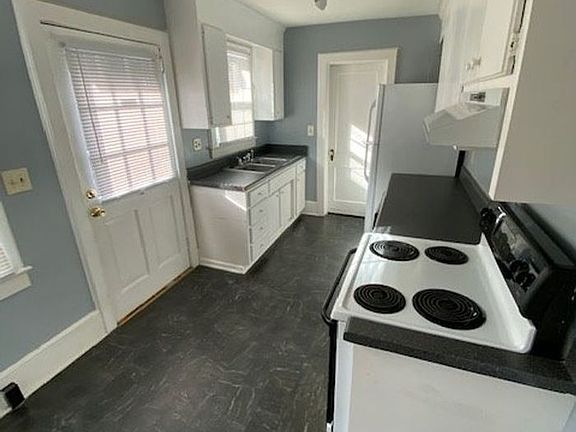 3rd image of 38 Southland Ave APT 5