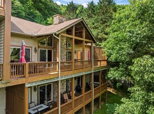 226 Sawgrass Dr #1, Whittier, NC 28789