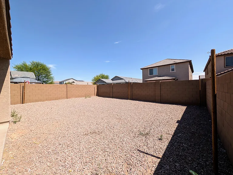 9509 W Sells Dr — Photo 40