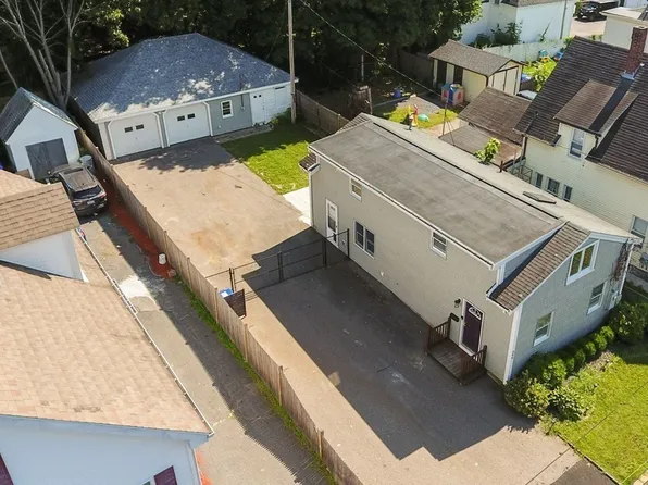 399 Washington St, Taunton, MA 02780