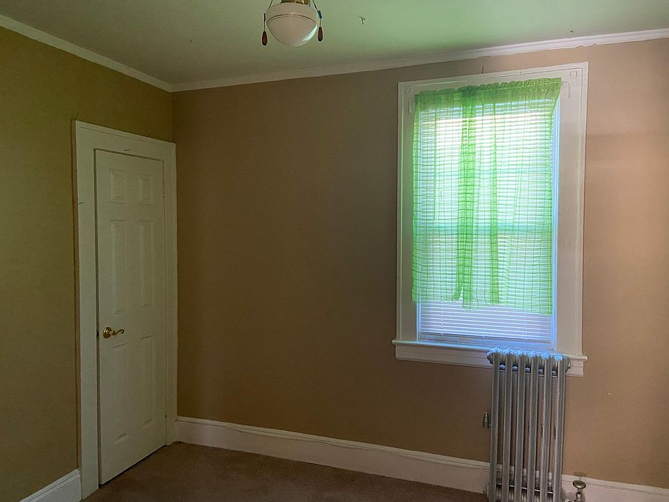 2nd image of 1516 Franklin St