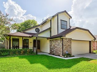 2107 Streamhurst Ln, Sugar Land, TX 77479