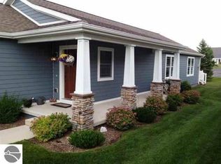 2032 Chrystal Ridge Dr, Traverse City, MI 49686