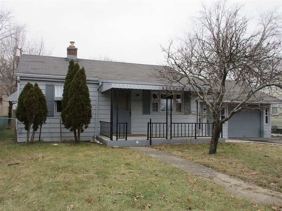 1st image of 1095 E Cross St