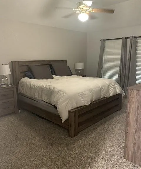 990 Camden Dr — Photo 15