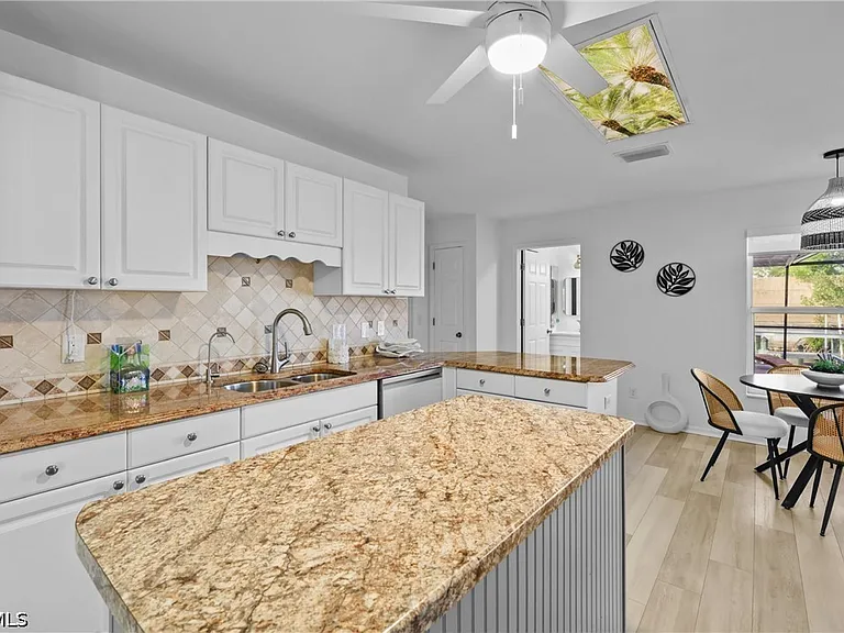 2423 Everest Pkwy — Photo 11