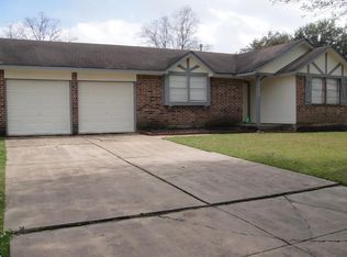 11418 Camphorwood Dr, Houston, TX 77089