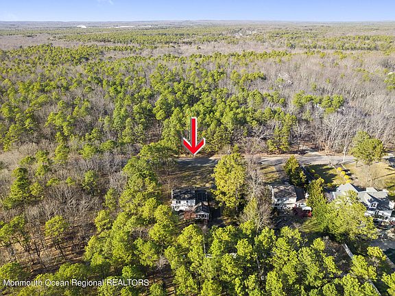 5th image of 643 Reed Rd