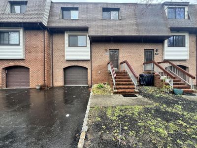 1903 N Oaks Blvd, North Brunswick, NJ, 08902