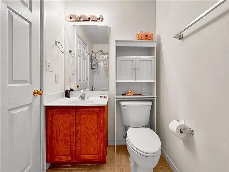 994 Scenic Oak Ln — Photo 31