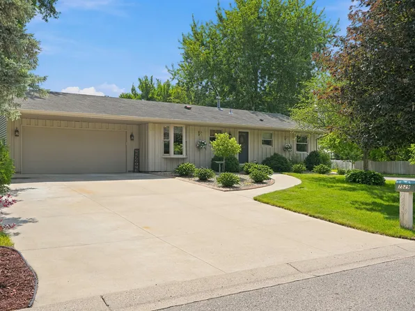 7529 Immanuel Ave S, Cottage Grove, MN 55016