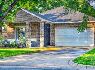 218 Town North Dr, Terrell, TX 75160