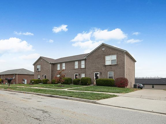3rd image of 907 Weeping Willow Dr