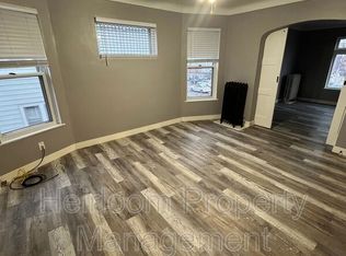 419 E 5th St #2, Duluth, MN 55805