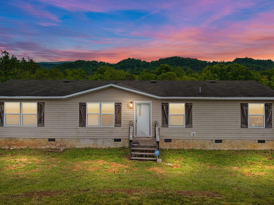 1st image of 604 Elaine Dr