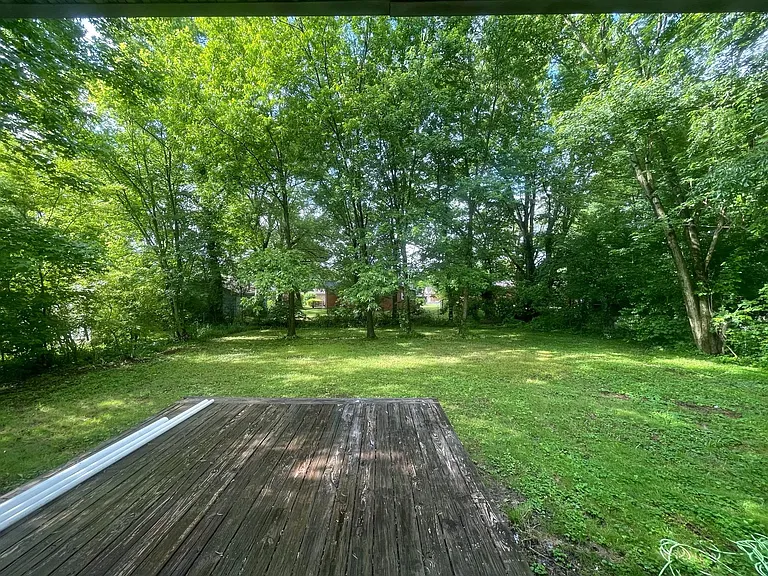 1703 Ryan Ave — Photo 17