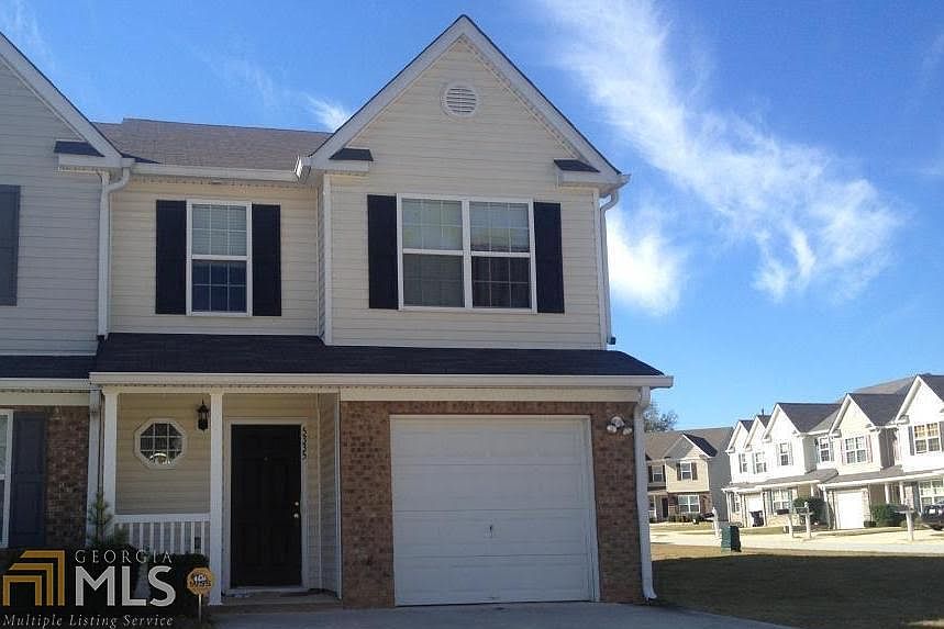 2nd image of 5335 Creekview Way