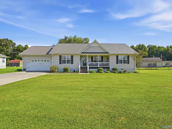 286 Land Cir, Albertville, AL 35950
