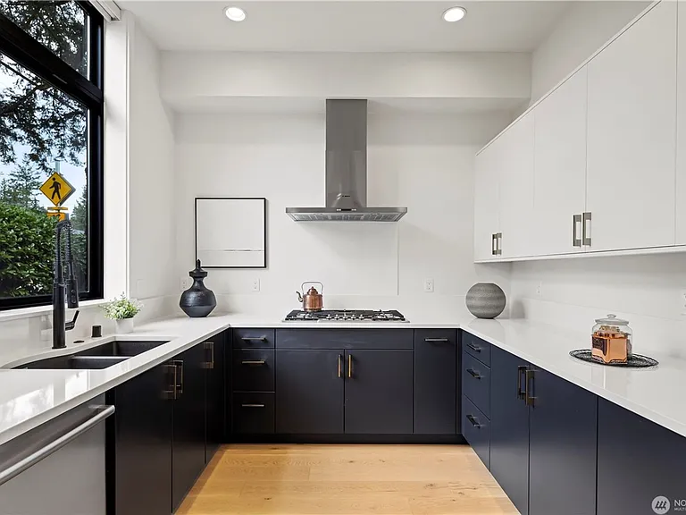 4605 108th Ave NE — Photo 11