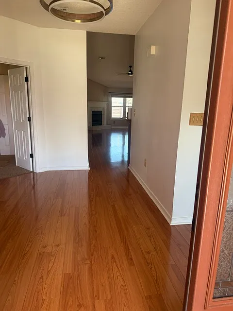 4 bed, 2489 sqft, $3,000 — Photo 3