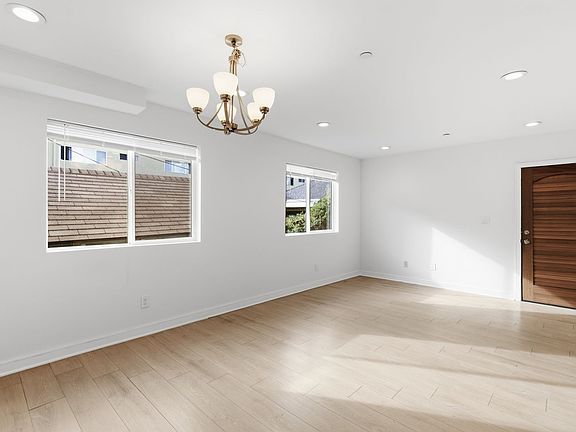 2nd image of 5646 Lexington Ave #5648