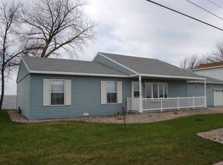 174 N Lake Dr, Watertown, SD 57201
