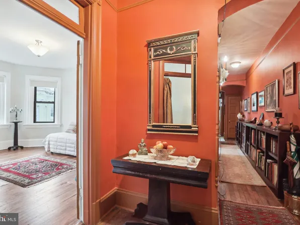 1419 R St NW APT 52, Washington, DC 20009