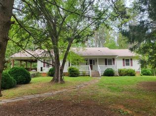 5540 Rock Cliff Rd, Bedford, VA 24523