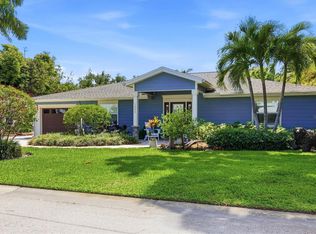 1880 Loma Linda St, Sarasota, FL 34239