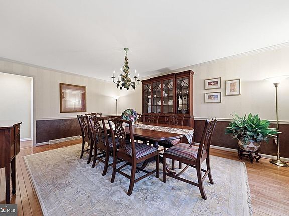 4th image of 19211 Olde Waterford Rd