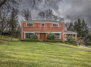 3621 Ridgewood Dr, Pittsburgh, PA 15235