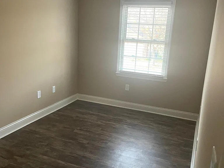 845 Overview Dr — Photo 17