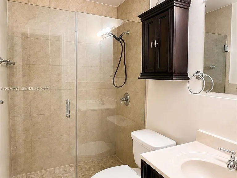 6235 Kendale Lakes Cir #239 — Photo 20