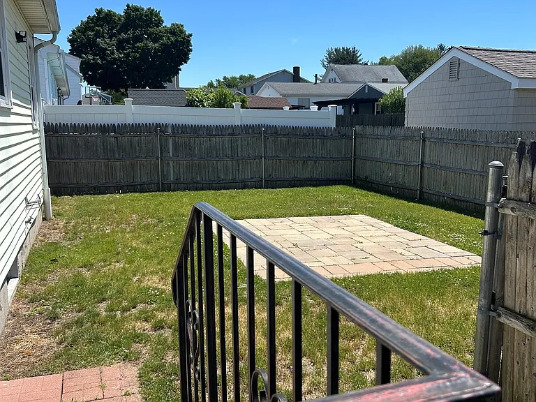 5 Briggs St — Photo 2