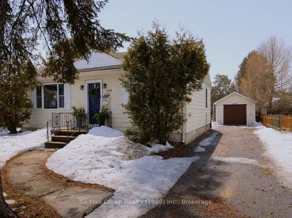 184 Lee Ave, North Bay, ON P1A 2K3
