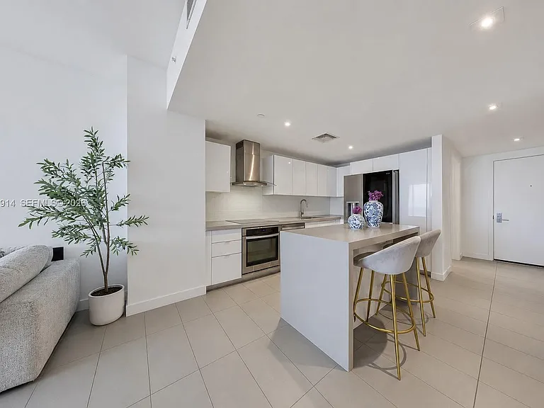 1600 NE 1st Ave #2814 — Photo 8