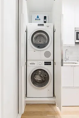 Rented by NY Living Solutions | media 10