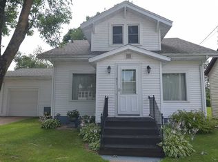 511 NE 1st St, Marion, WI 54950