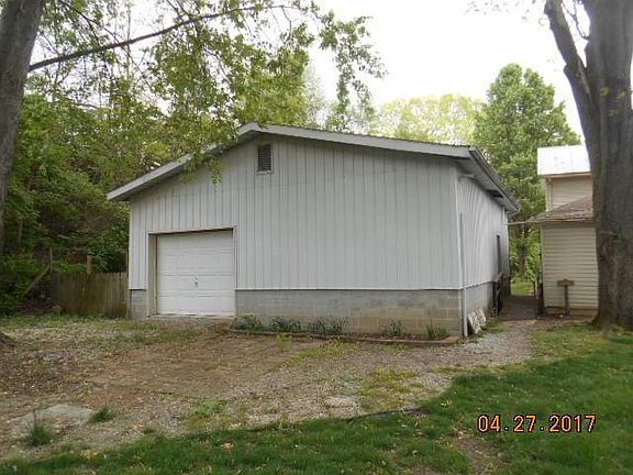 5th image of 126 Gordon St