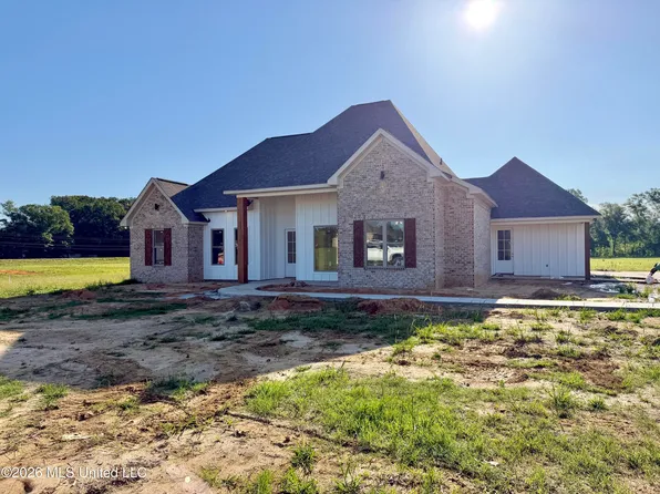 409 Lennon Ln, Brandon, MS 39047